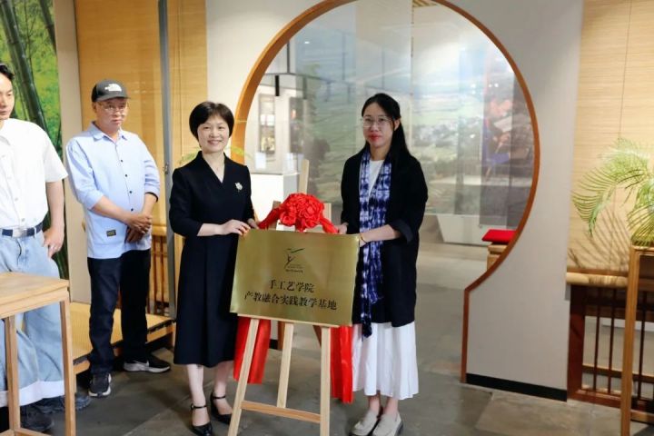 1685452616740_6475f748d0ff8e0001f45d04.jpeg 1685452616740_6475f748d0ff8e0001f45d04.jpeg